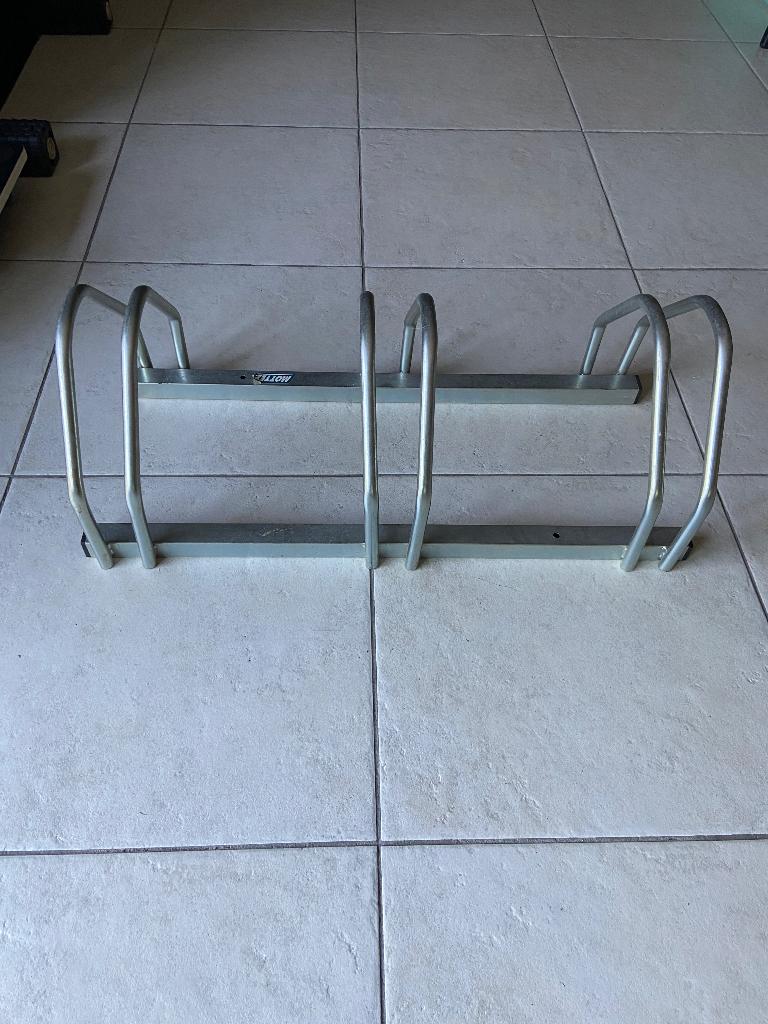 Fietsrek voor 3 fietsen van Mottez, Fietsen en Brommers, Ophalen, Nieuw