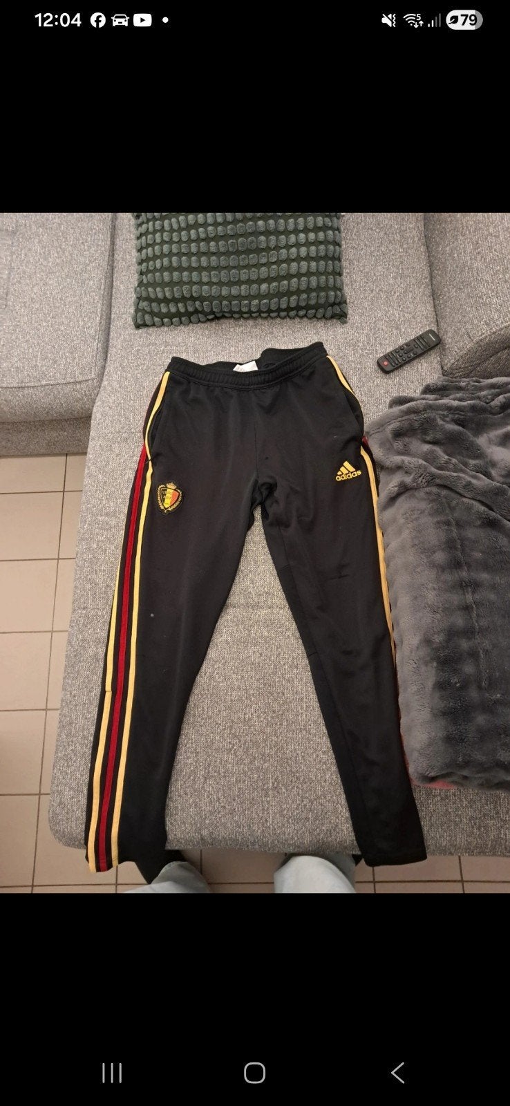 Officiële Rode Duivels Trainingsbroek – Adidas – aan de knie, Vêtements | Femmes, Homewear, Enlèvement, Taille 38/40 (M)