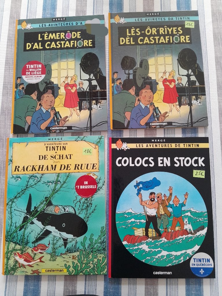 4 Albums Tintin en wallon ( Liège, Charleroi, etc.) TBE, Livres, BD, Comme neuf, Plusieurs BD, Enlèvement ou Envoi