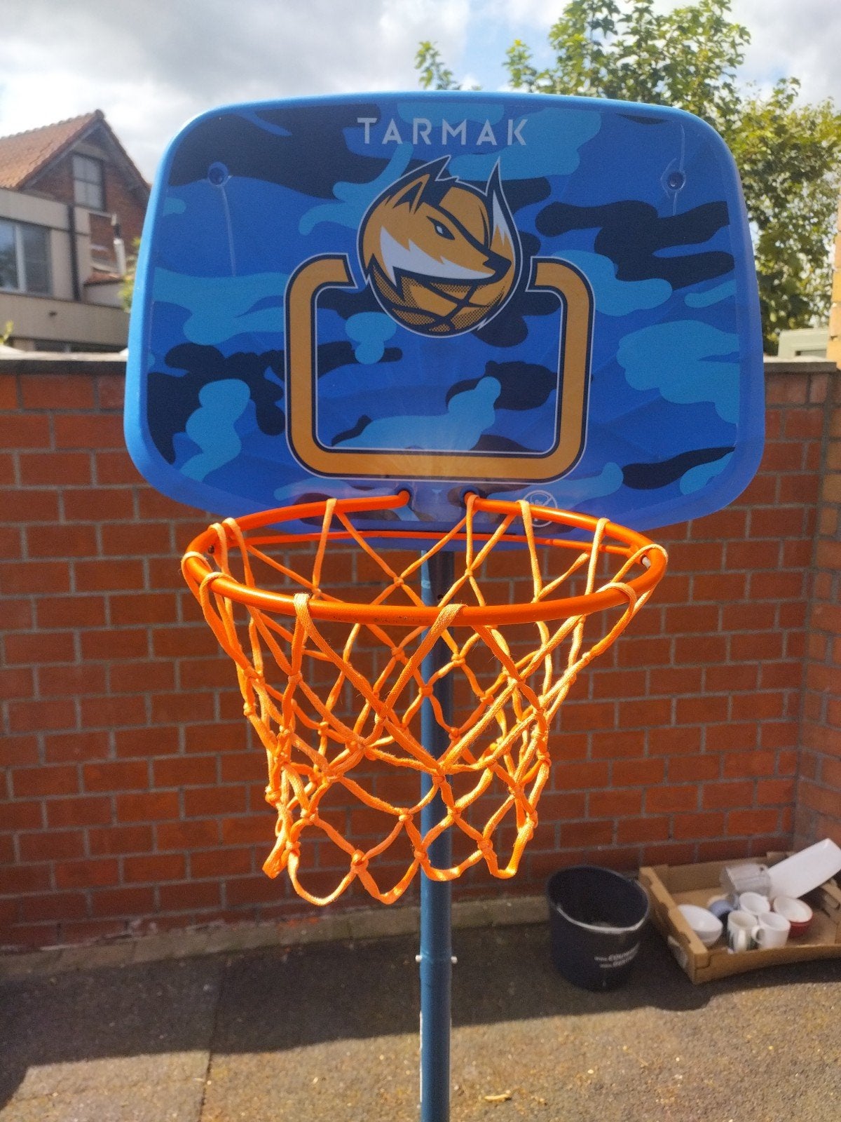 Gebruikte basketbal ring, Ophalen