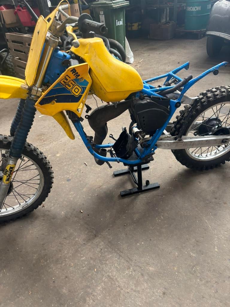 SUZUKI RM 250 1984, Motos, Enlèvement ou Envoi, Utilisé