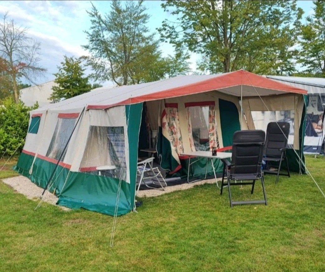 Joli auvent spacieux Alpenkreuzer Parade, couvercle de coffr, Caravanes & Camping, Caravanes pliantes, Alpenkreuzer, jusqu'à 6