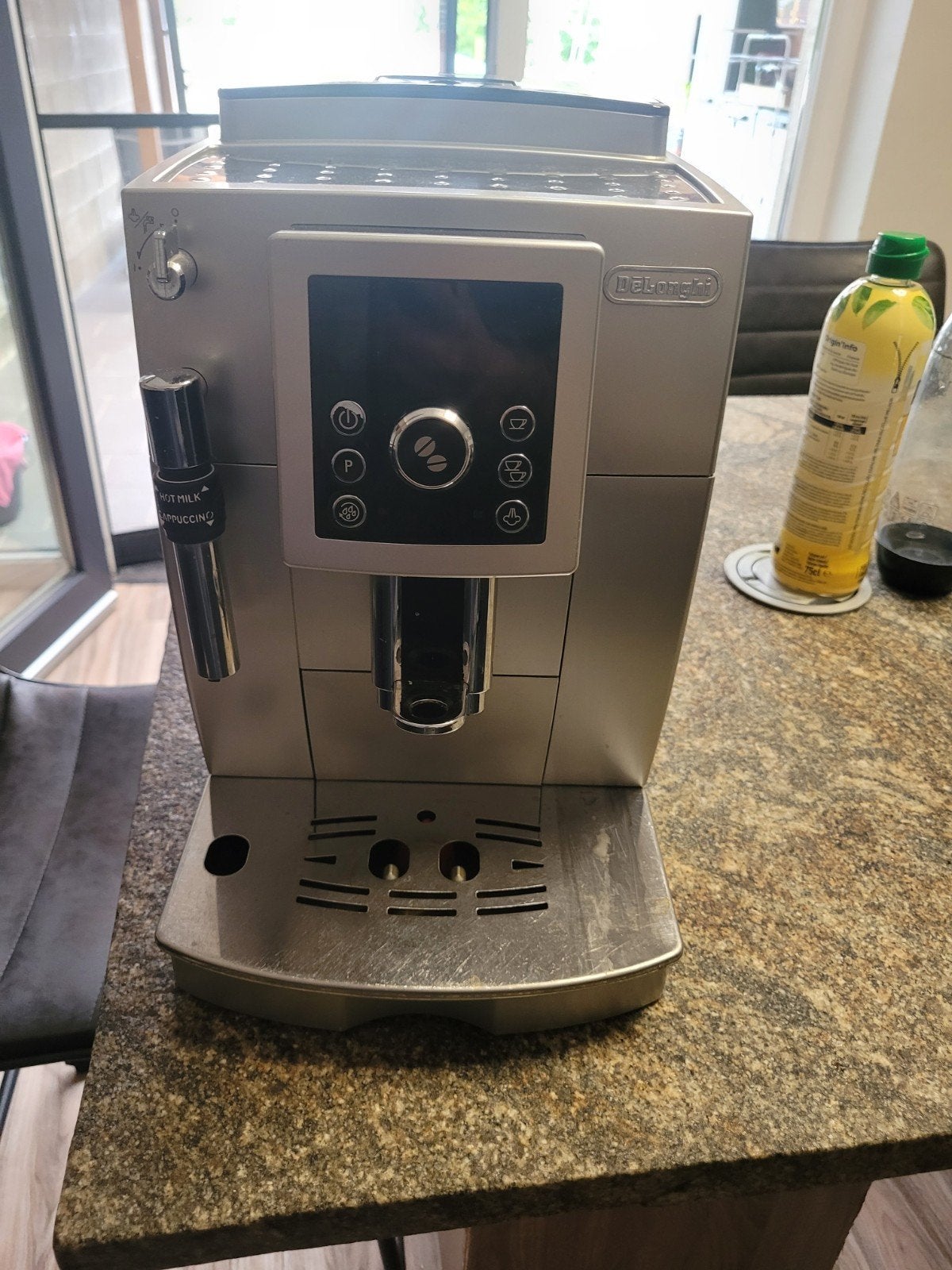machine a café  delonghi, Electroménager, Réservoir d'eau amovible, Combiné, Café moulu, Enlèvement