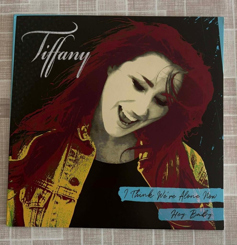 Tiffany -  I Think We're Alone Now (MV), Colored vinyl, Ophalen of Verzenden, Zo goed als nieuw, 12 inch