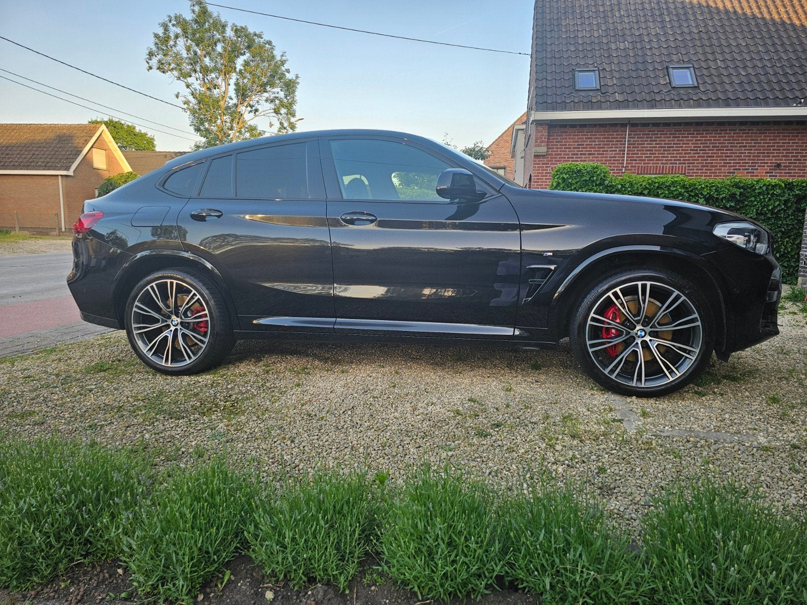 BMW X4 xDrive20i (2021) – Benzine – M-Sport Look – In absol, Automaat, Zwart, Particulier, Dealer onderhouden
