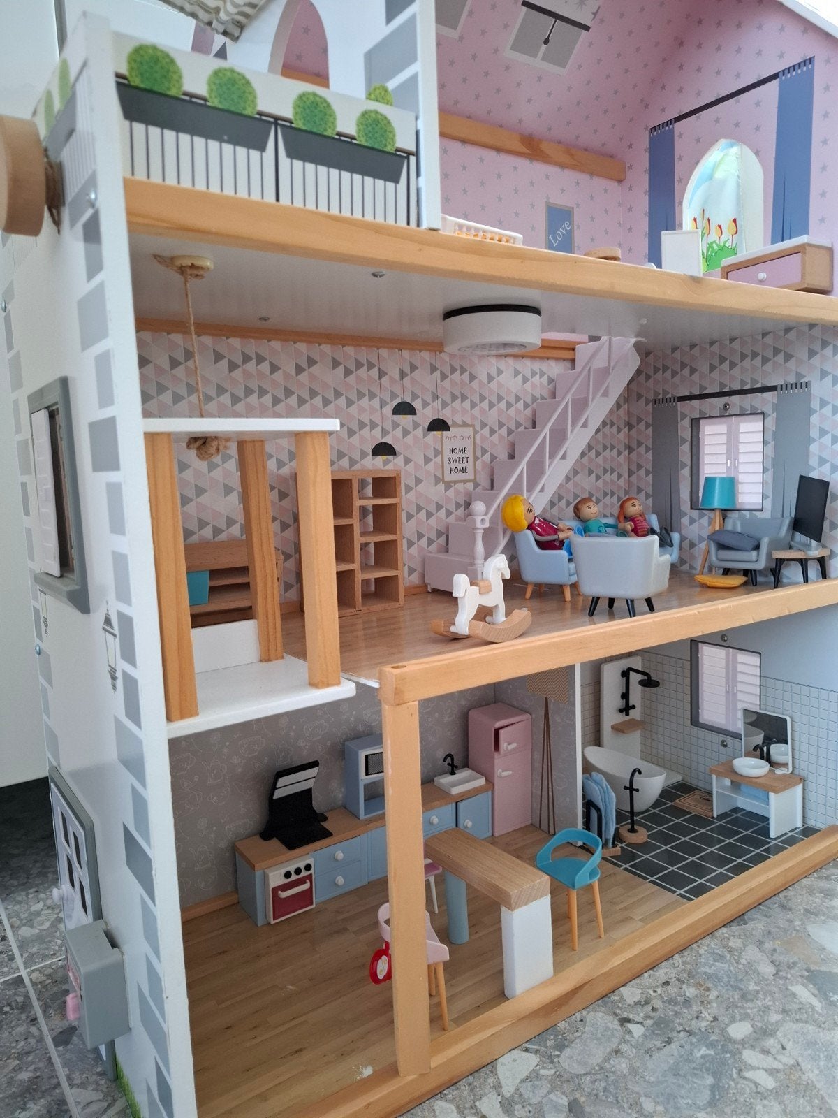 Poppenhuis in goede staat, Collections, Maisons de poupées & Accessoires, Enlèvement, Utilisé, Maison de poupées
