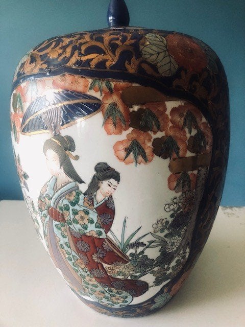 Chinese dekselvaas handgeschilderd porselein vintage, Ophalen of Verzenden