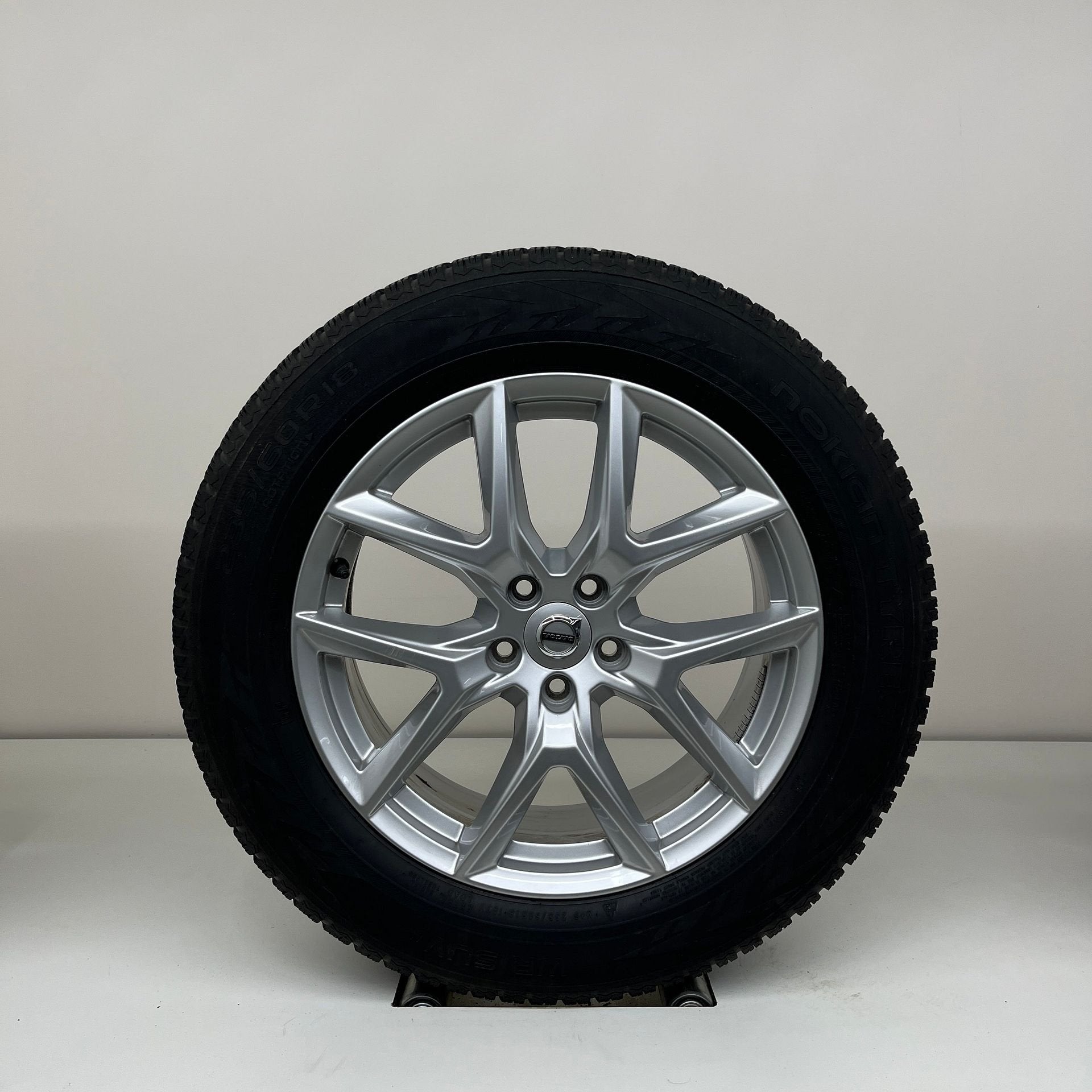 Volvo XC60 - 18 inch - winterbanden, Pneus et Jantes, Pneus hiver, Enlèvement ou Envoi, Véhicule de tourisme