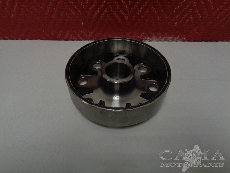 VOLANT MOTEUR Yamaha YZF R1 2009-2014 (YZF-R1 14B 1KB 2SG), Dhr. S. di Majo, Utilisé, Info@cama-motorparts.nl, P.J. Troelstraweg 8 8
3144 CX  MAASSLUIS, NL
