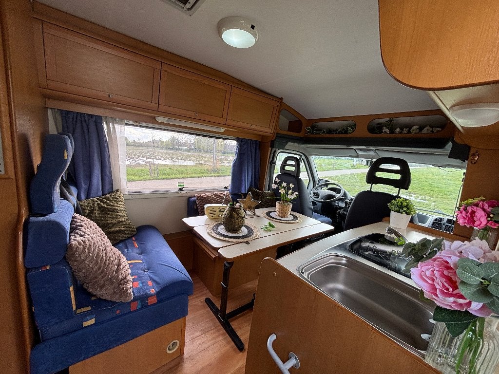 Leuke Fiat Ducato 2.3JTD met maar 56.000km voor 4 personen., Caravans en Kamperen, Mobilhomes, Bedrijf, tot en met 4, Half-integraal