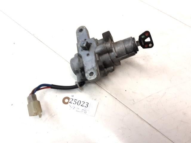 YP250 Majesty 1997 - 1999 Yamaha Slot Contactslot D1-57077