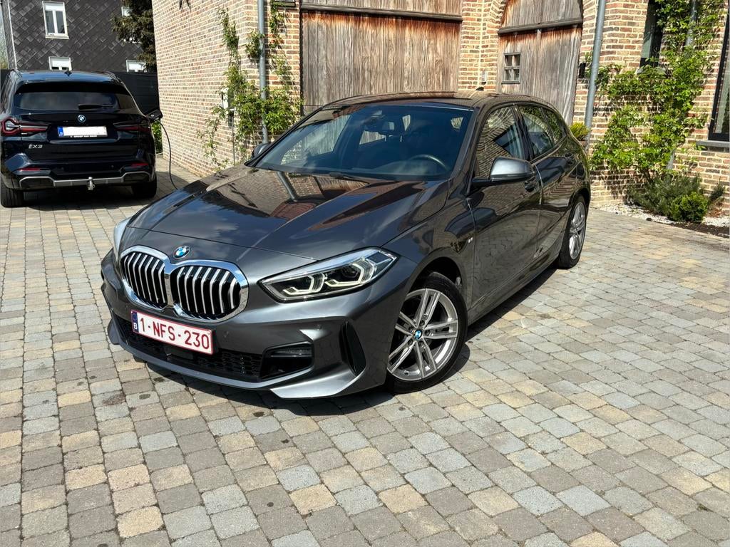 BMW Série 1 118i (F40) M-Pack Modèle 2020, Autos, Argent ou Gris, Achat, Euro 6, Boîte manuelle