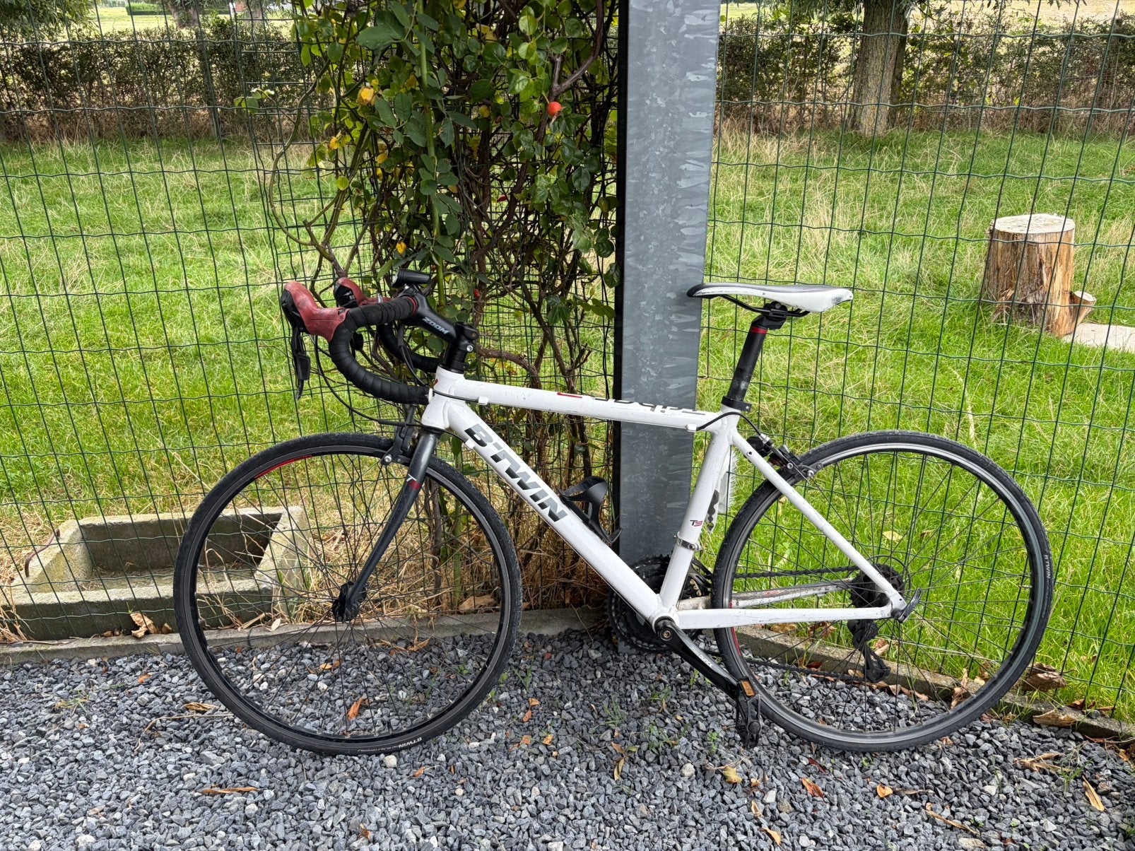 Koersfiets Btwin 10-12 jaar, Fietsen en Brommers, Ophalen, Gebruikt