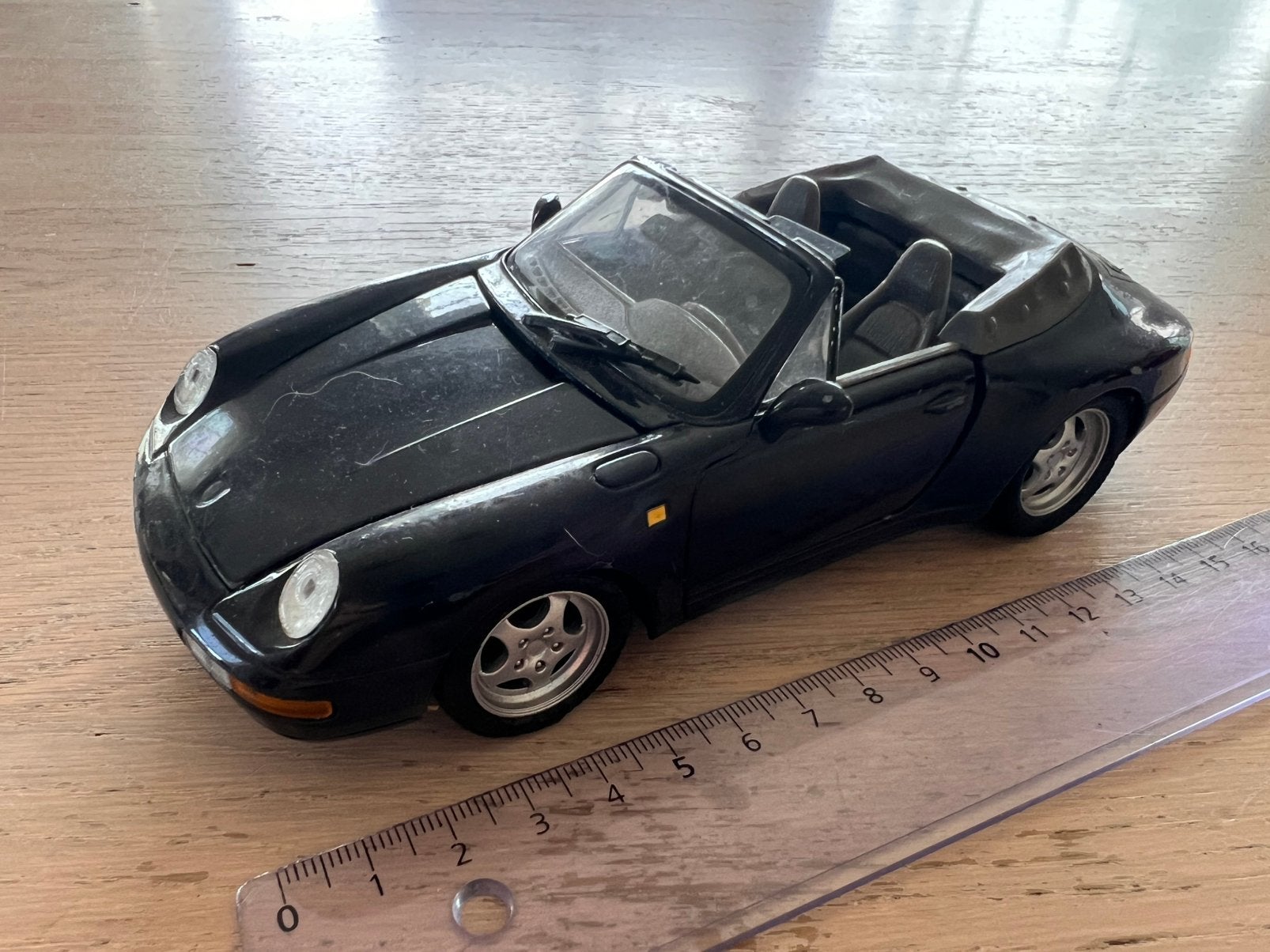 Porsche 911 carrera cabriolet, Hobby en Vrije tijd, Ophalen of Verzenden, Zo goed als nieuw, Welly