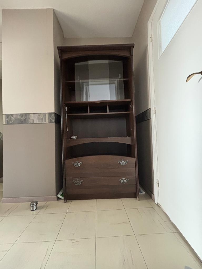Houten kast, Ophalen