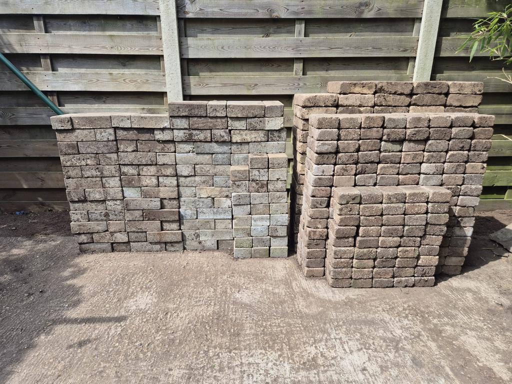 Gratis afhalen cobble stones en klinkers, Enlèvement, Utilisé, Autres matériaux