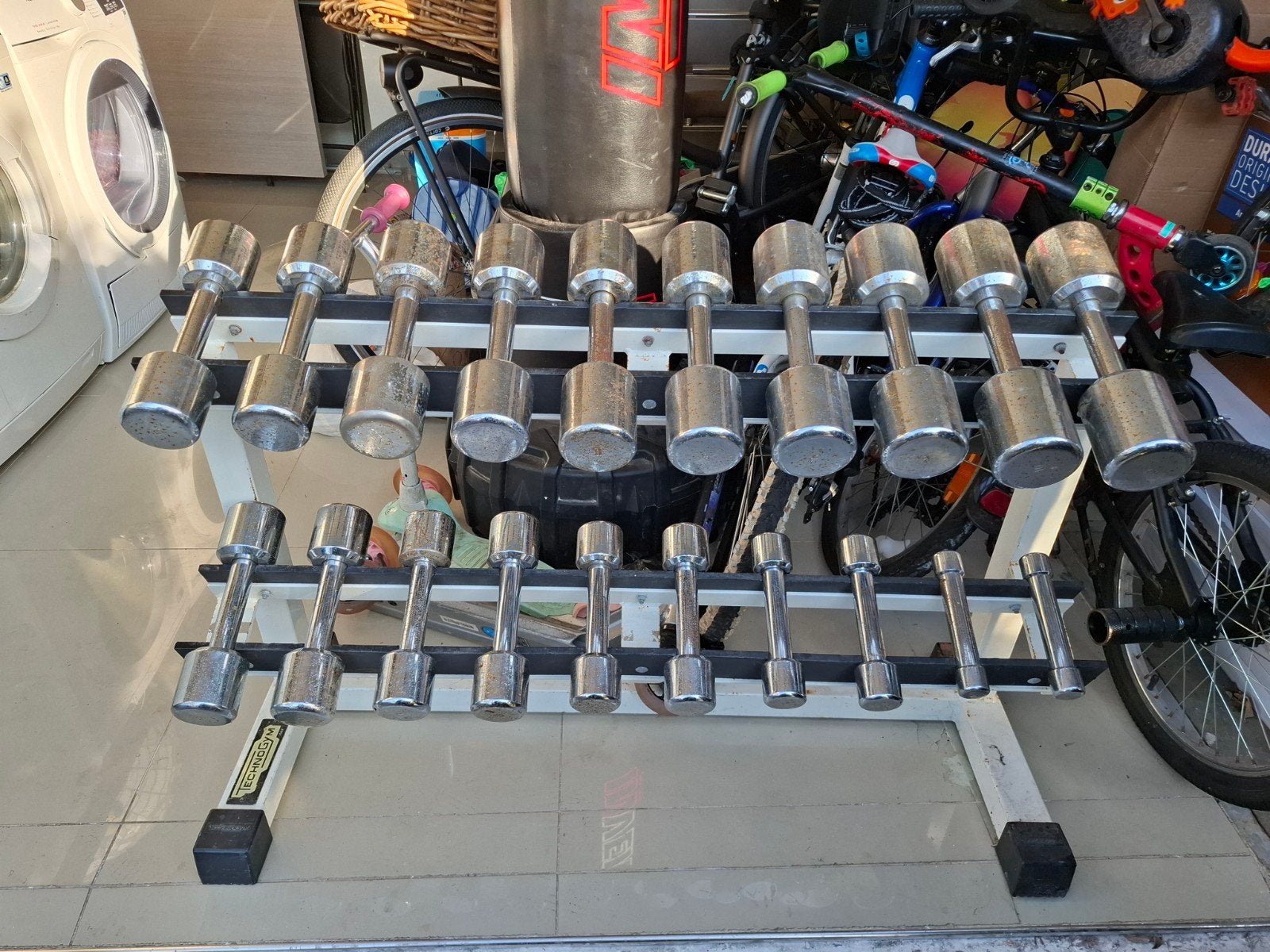 Technogym dumbells dumbbells 1 - 10 kg met rek, Ophalen