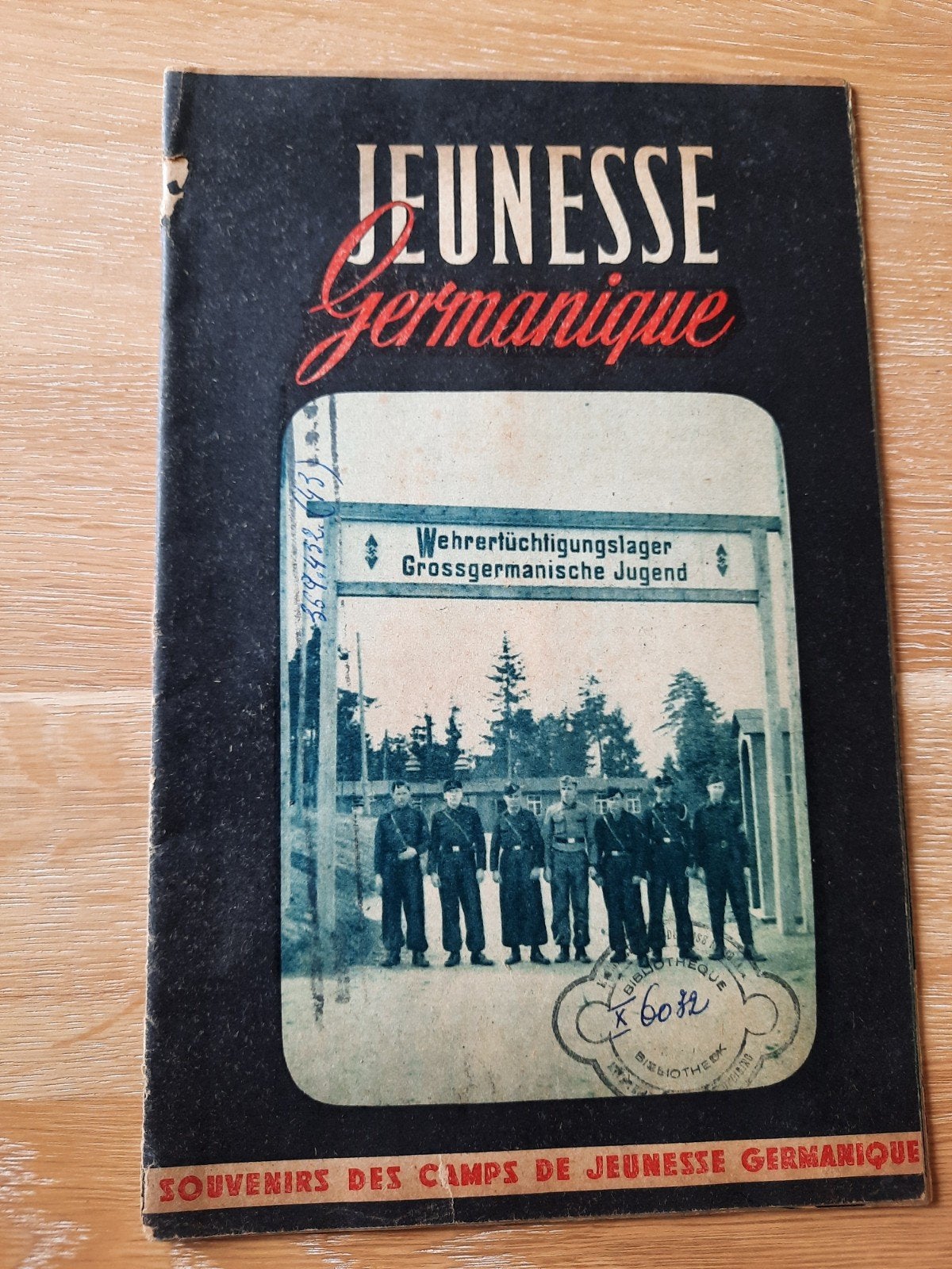 Jeunesse Germanique 1944 zeldzaam propagandaboek, Ophalen of Verzenden