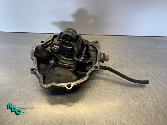 Pompe à vide (diesel) d'un Mercedes 200 - 500, Autos : Pièces & Accessoires, 3 mois de garantie, Utilisé, -, -