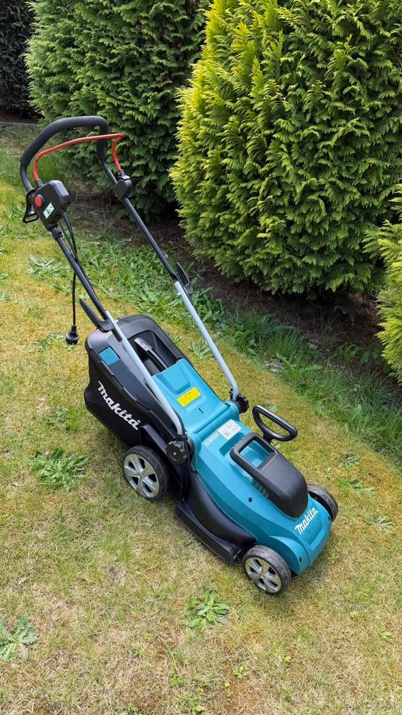 Tondeuse à gazon électrique Makita, Enlèvement ou Envoi, Comme neuf, Tondeuses à gazon électriques