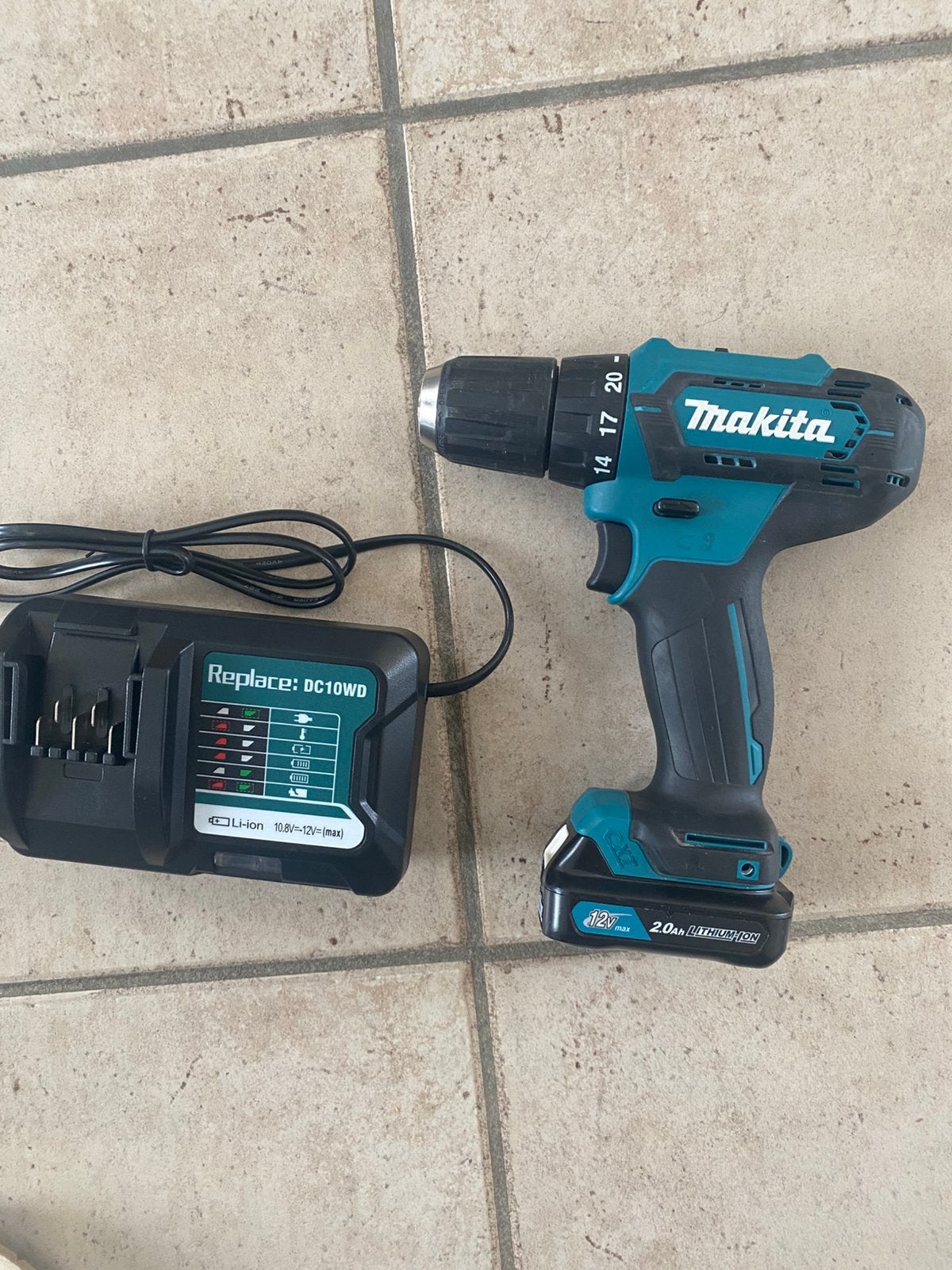 Makita, Bricolage & Construction, Enlèvement, Comme neuf