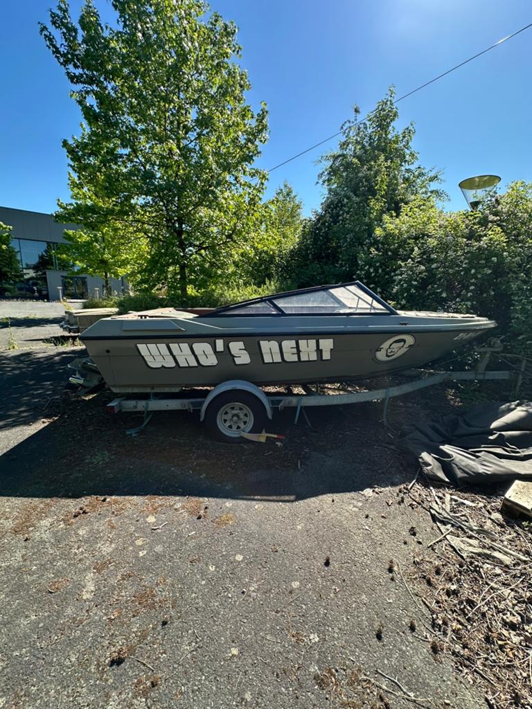 WIE IS DE VOLGENDE Unieke gerenoveerde boot op maat, Watersport en Boten, Motorboten en Motorjachten, Zo goed als nieuw, Hout