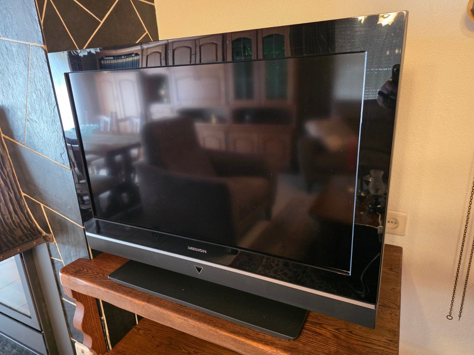 Medion tv, Enlèvement