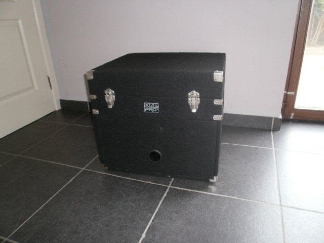 Flight case in nieuwe staat 55 cm op 50 cm, Muziek en Instrumenten, Ophalen, Zo goed als nieuw, Speaker of Versterker, Flightcase