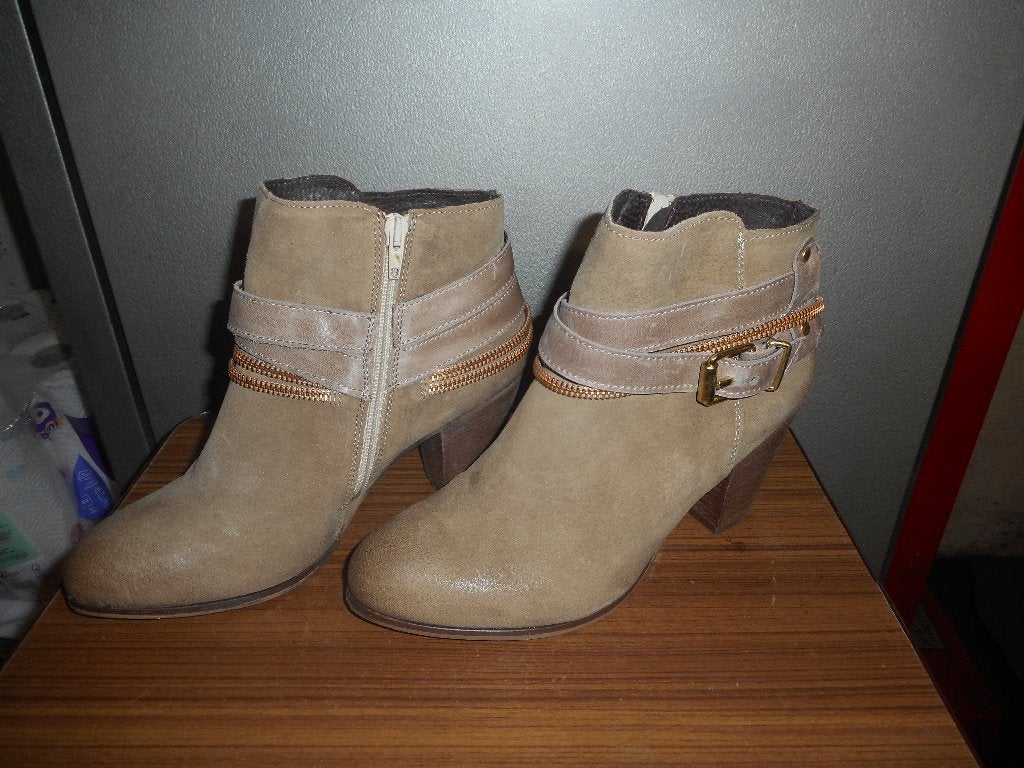 chaussures, Enlèvement ou Envoi, Beige, Comme neuf, Boots et Botinnes