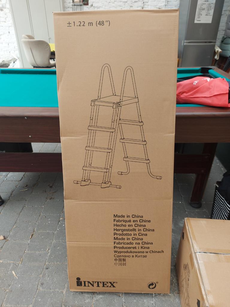 Ladder voor zwembad met veiligheid voor kinderen NIEUW!, Ophalen, Ladder