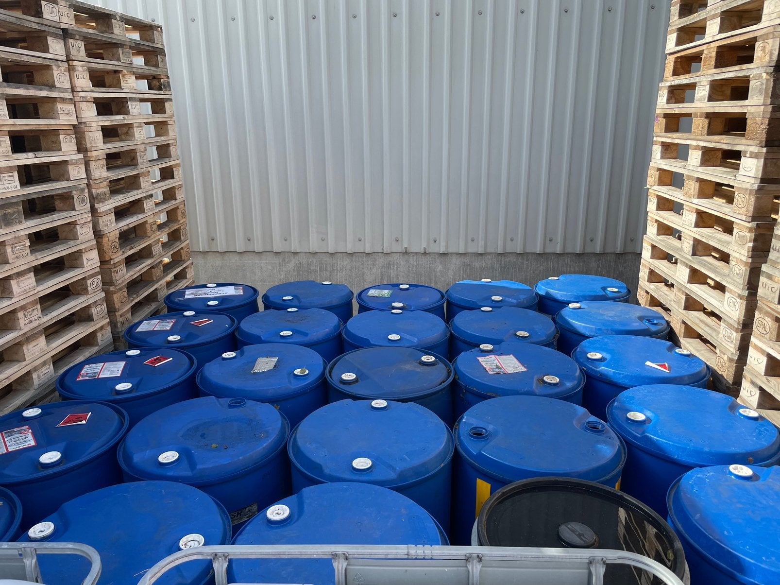 Lege vaten 200L, 150 liter of meer, Ophalen, Gebruikt, Kunststof
