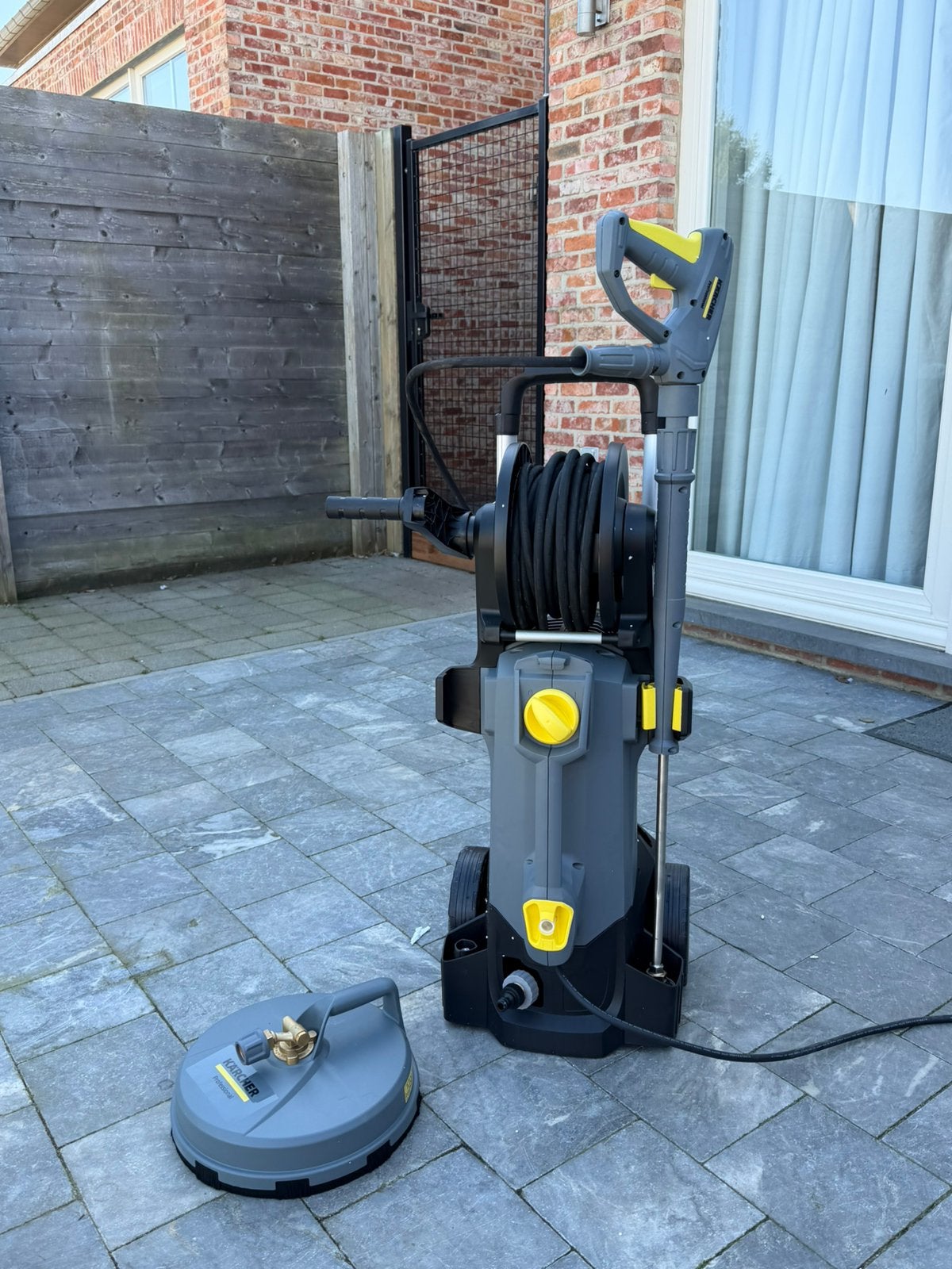 Kärcher Professional HD 5/15 C Plus + oppervlaktereiniger, Ophalen, Zo goed als nieuw, Elektrisch, Met autostop en -start