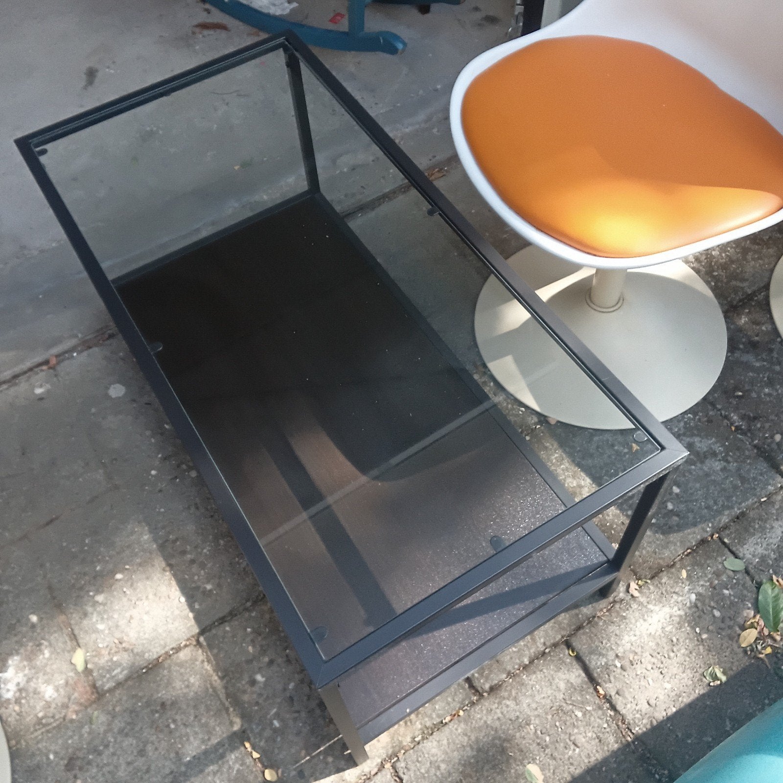 Ideale salontafel voor studenten IKEA metaal en glas, Huis en Inrichting, Woonaccessoires | Overige, Ophalen of Verzenden, Glas
