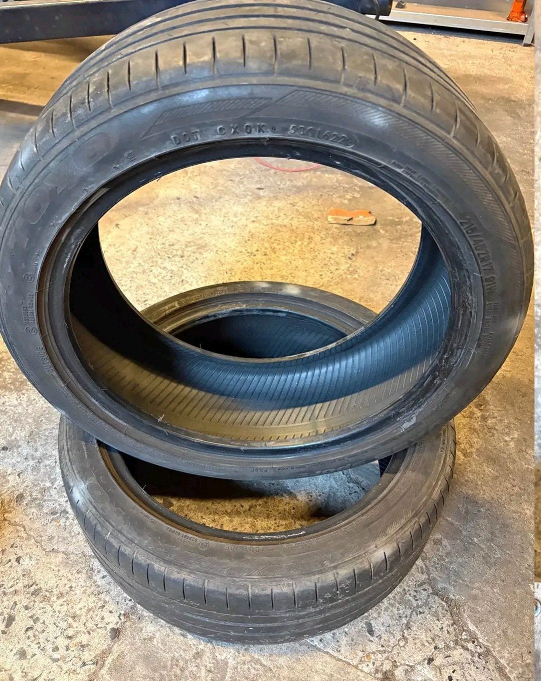 2 Pneus été Toyo 215/45R17, Autos : Pièces & Accessoires, 215 mm, Pneus été, Enlèvement, Pneu(s)