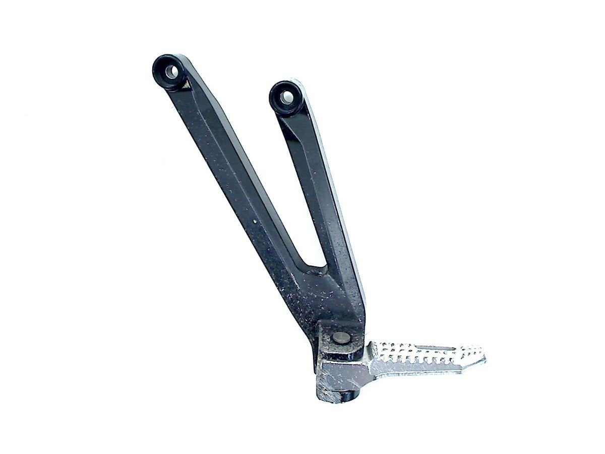 REPOSE PIEDS SUPPORT ARRIÈRE GAUCHE BMW, Dhr. S. di Majo, Utilisé, Info@cama-motorparts.nl, P.J. Troelstraweg 8 8
3144 CX  MAASSLUIS, NL