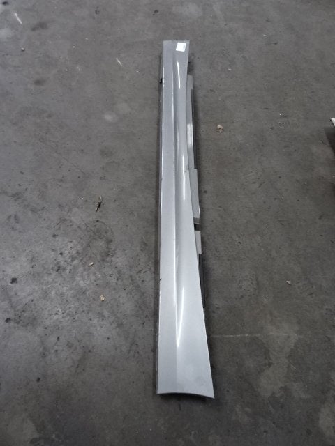SIERLIJST DORPEL BMW 1 serie (E87 / 87N) (01-2003/12-2012), Gebruikt, Mevr. I. Hauben, BMW, Rue de l'Espoir 34 34
4030  GRIVEGNÉE, BE