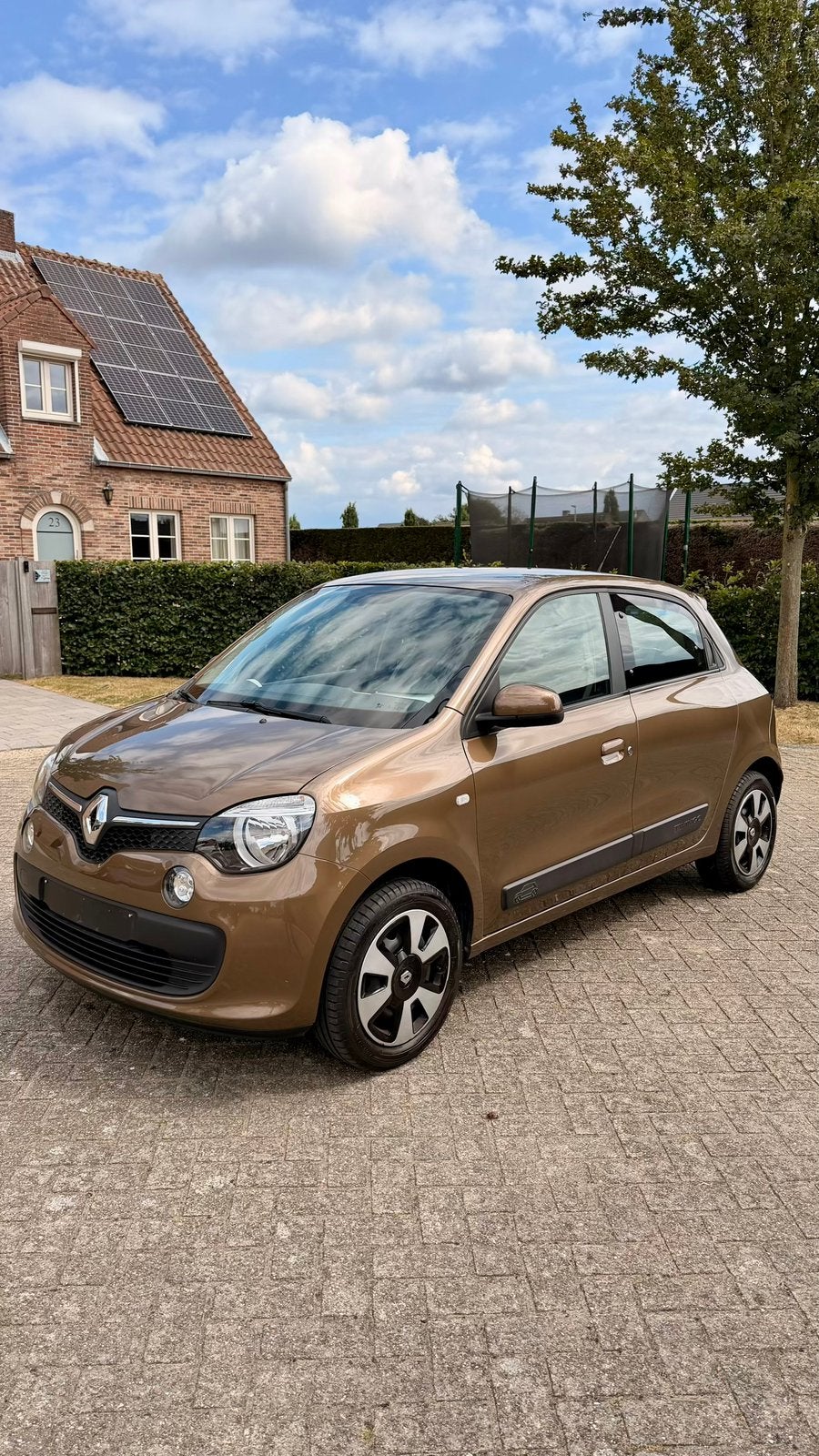 Renault twingo 1.0 benzine / 33900km /1ste eigenaar, 4 zetels, Bruin, Handgeschakeld, 5 deurs