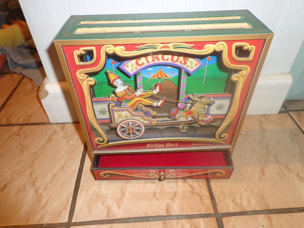 Circusmuziekdoos Koji Muraji, Antiek en Kunst, Curiosa en Brocante, Ophalen