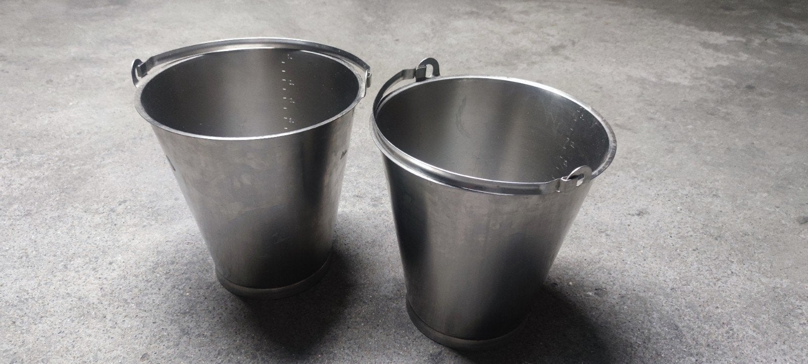 seaux inox 15 litres quasiment neuf, Huis en Inrichting, Emmers, Ophalen, RVS
