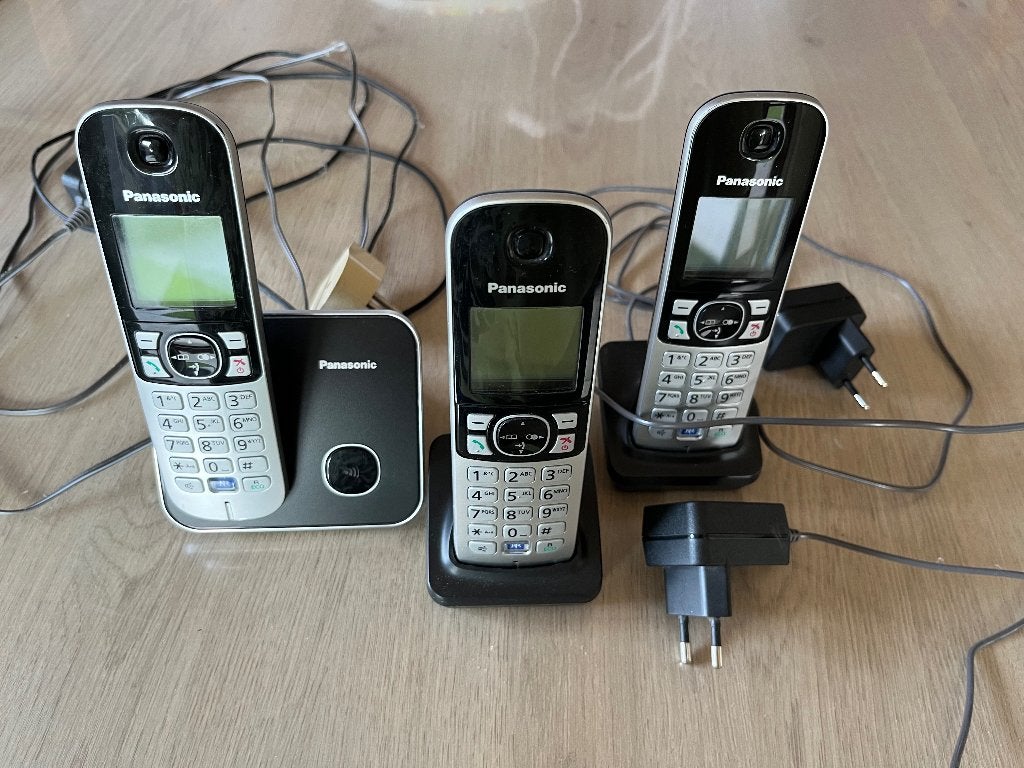Panasonic trio handset, Enlèvement ou Envoi, Comme neuf, 3 combinés