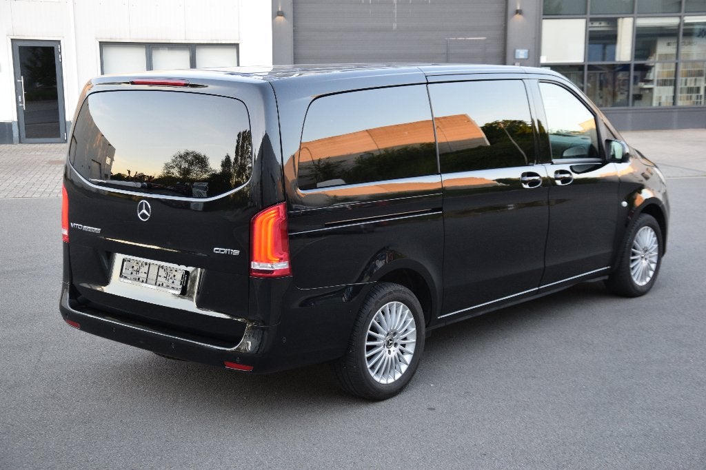 Mercedes-Benz Vito Tourer 116 CDI Pro lang Aut. 9PL, Auto's, Automaat, Zwart, Bedrijf, Diesel
