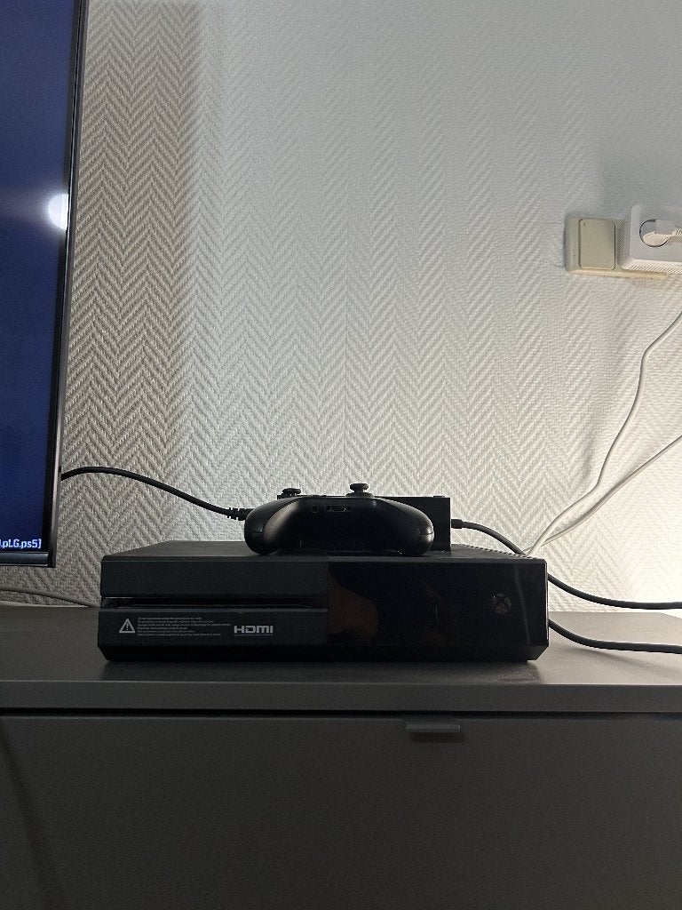 Xbox One + Manette + 10 jeux, Games en Spelcomputers, Spelcomputers | Xbox One, Ophalen, Met games, Xbox One, 1 TB