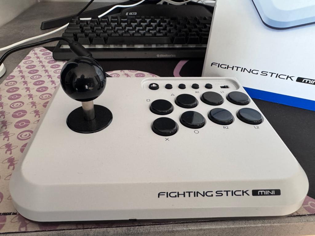 Hori Fighting Stick - Mini, Ophalen, Zo goed als nieuw