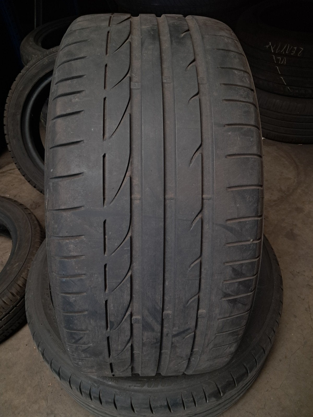 2454017 245/40/17 245/40r17 Runflat Bridgestone d'été, Enlèvement