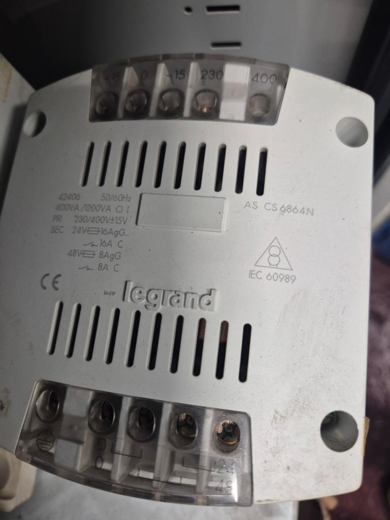 Transfo 230v/400v > 24vDc ou 48vDc, Ophalen