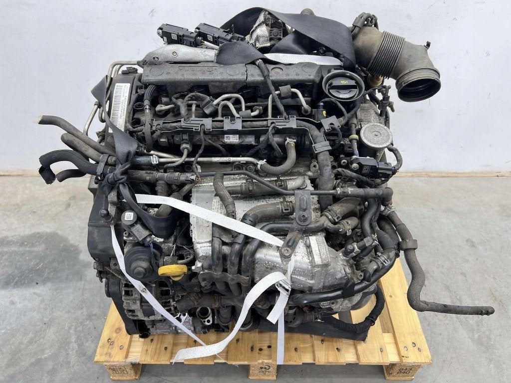 Moteur CRKB Complet SKODA VW GOLF TOURAN LEON AUDI OCTAVIA, Autos : Pièces & Accessoires, Moteurs & Accessoires, Alfa Romeo, Pièces américaines