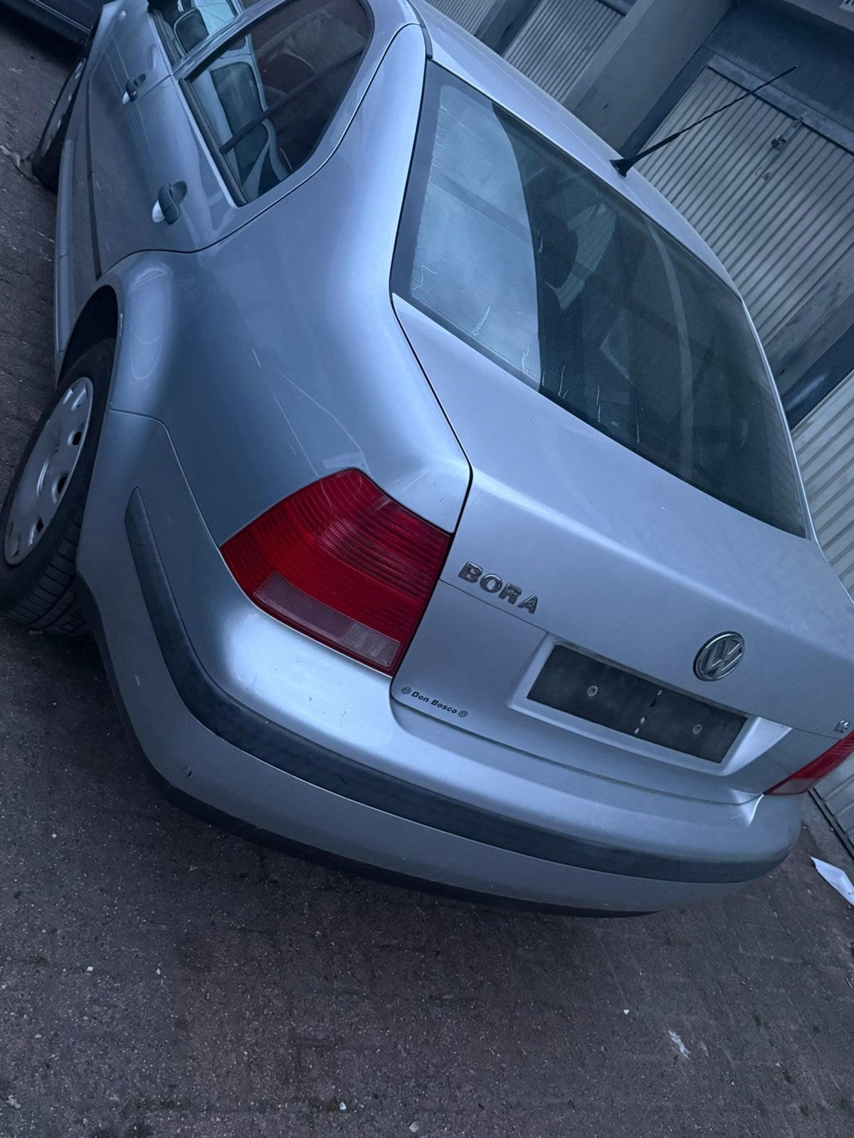 Volkswagen bora 1.6 benzine start en rijdt perfect, Autos, Volkswagen, Achat, Bora, Boîte manuelle, Particulier