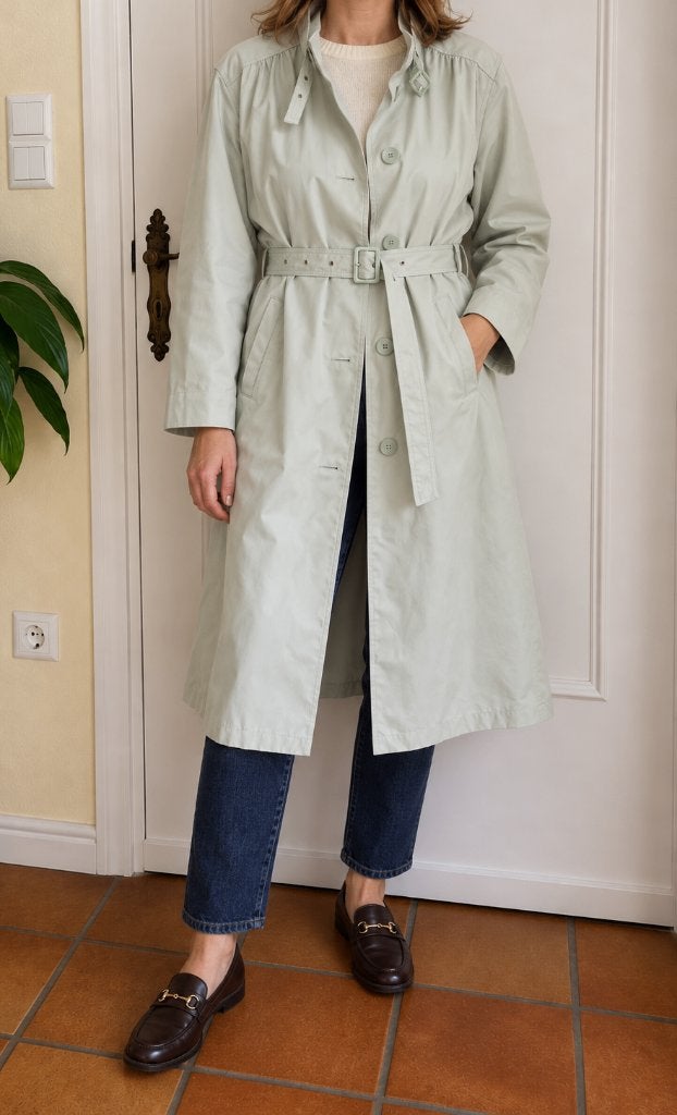 Elegante trenchcoat in prachtig pistachegroen maat 42/44, Kleding | Dames, Ophalen of Verzenden, Zo goed als nieuw, Maat 42/44 (L)