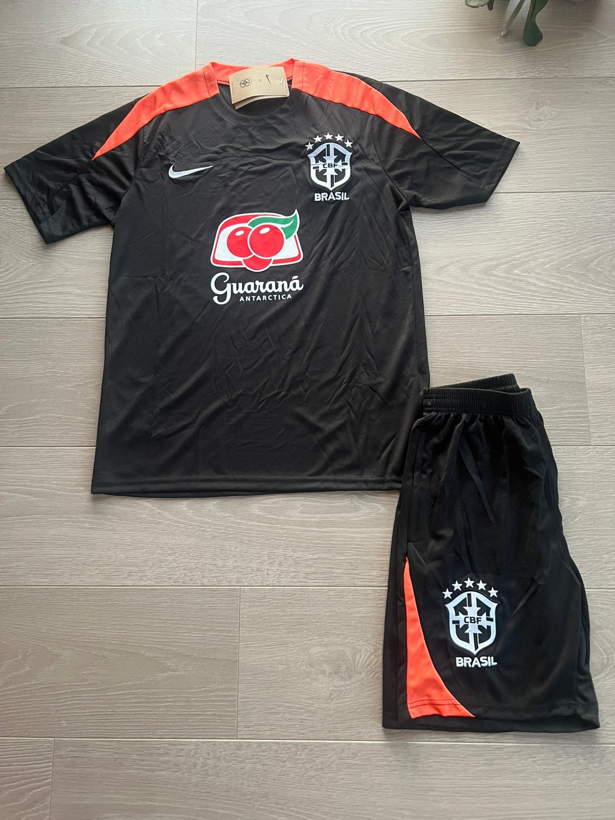 Set d'entraînement pour le Brésil 25-26, Sports & Fitness, Enlèvement ou Envoi, Comme neuf, Set