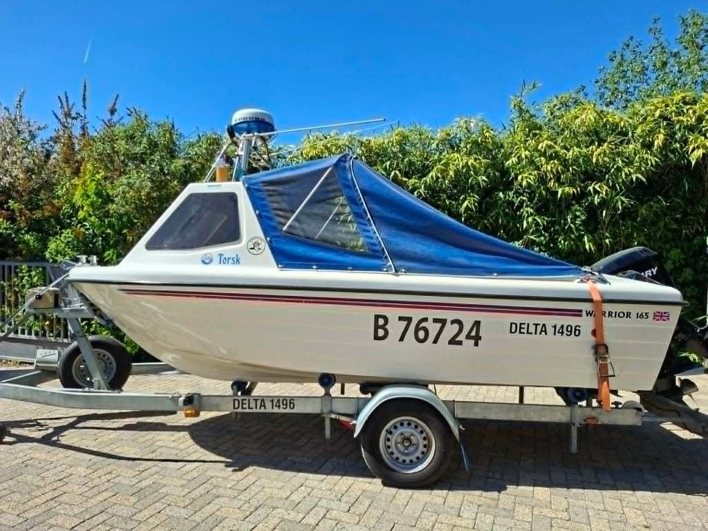 prachtige zeewaardige visboot, Sports nautiques & Bateaux, Bateaux de pêche & à console, 50 à 70 ch, Enlèvement, Moteur hors-bord
